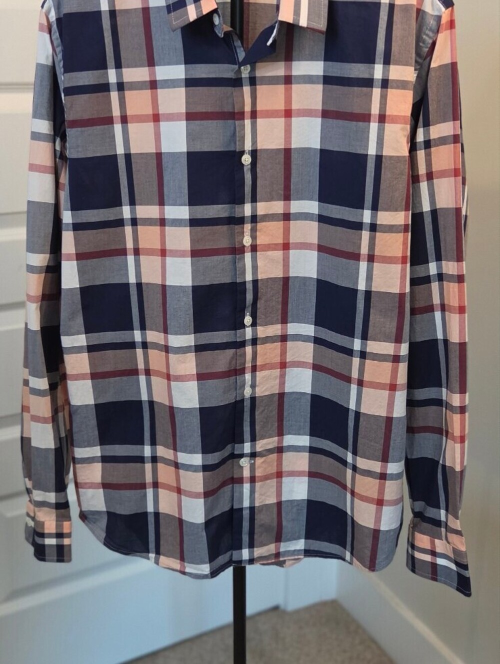 Mens Express Slim Fit Plaid Button-Up Shirt Size Large Neck 15.15.5